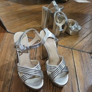 Badgley Mischka Silver High Heeled Shoes Size 8.5